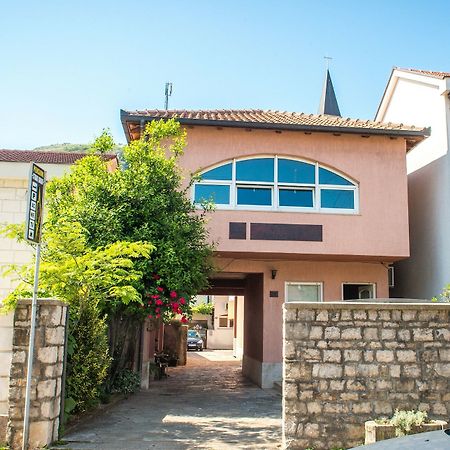 Guesthouse Stari Grad موستار المظهر الخارجي الصورة