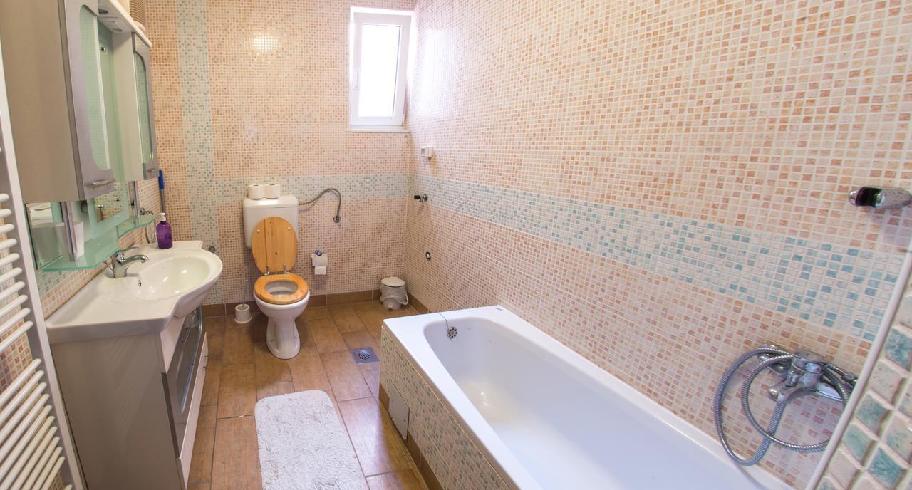 Guesthouse Stari Grad موستار المظهر الخارجي الصورة
